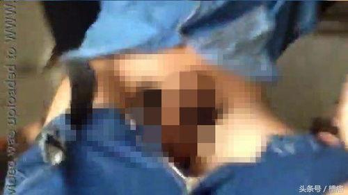 男生扒裤子在线视频,男生扒裤子行为引发热议